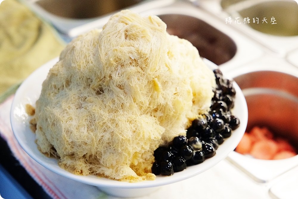 夏天不止芒果冰，今年最夯“奶雞冰”-台灣第一荔枝雪花冰就在草悟道愛吃摩爾