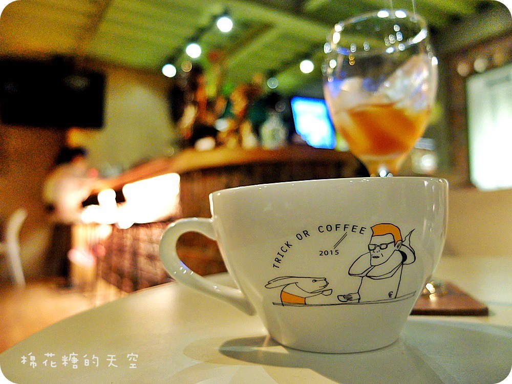《台中咖啡》都市角落裡的咖啡城堡～我在“喝咖啡”裡頭喝咖啡，享受寧靜好味道